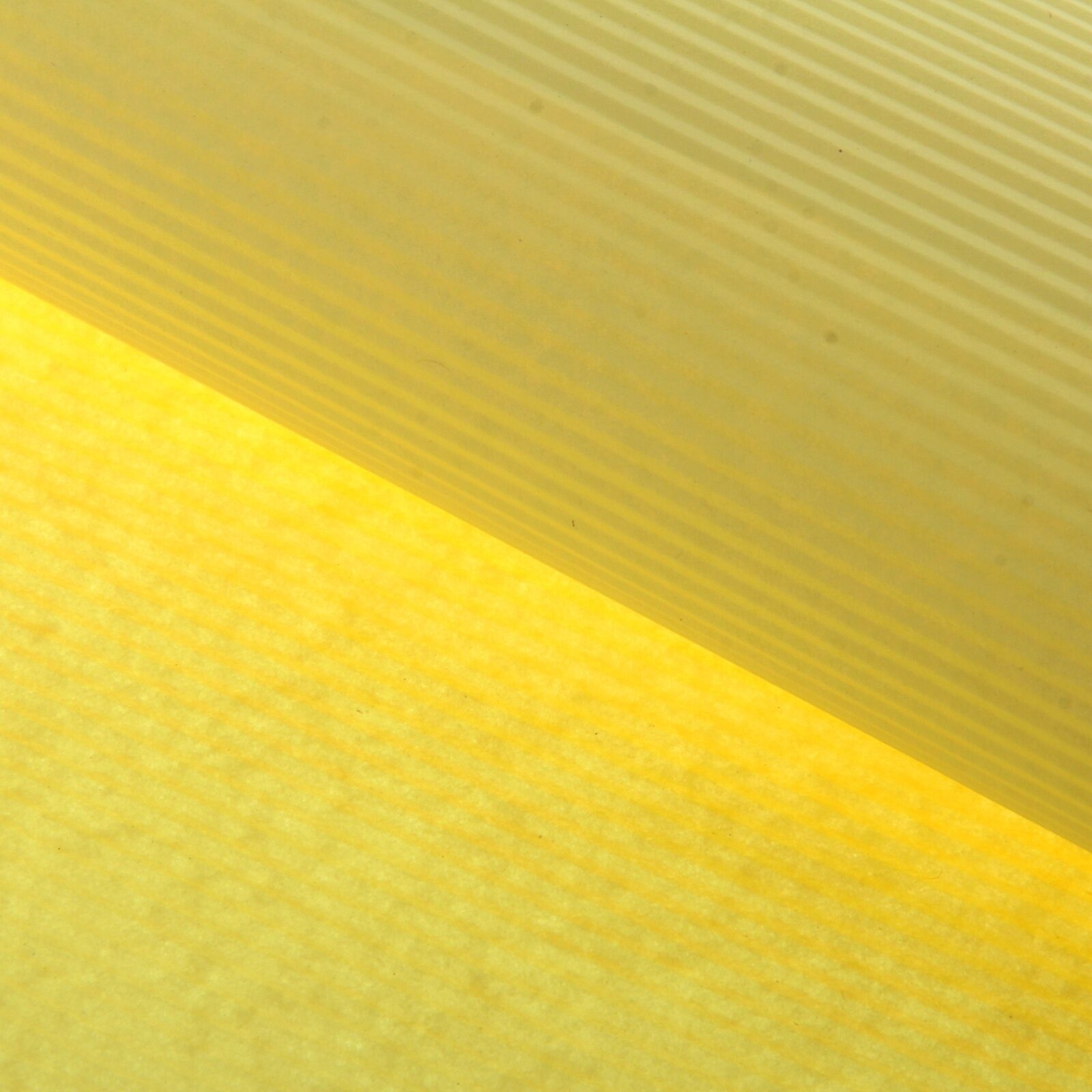 Бумага гофрированная "Однотонная", желтая, 50 х 70 см