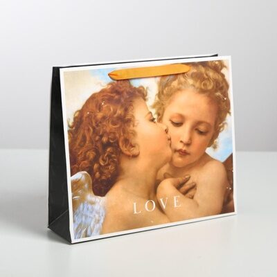 Пакет ламинированный горизонтальный Love, ML 27 × 23 × 11,5 см